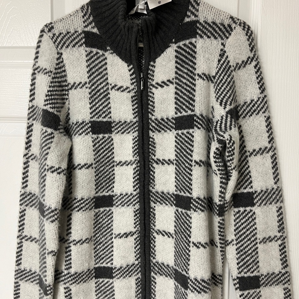 Northern Reflections grey and white sweater